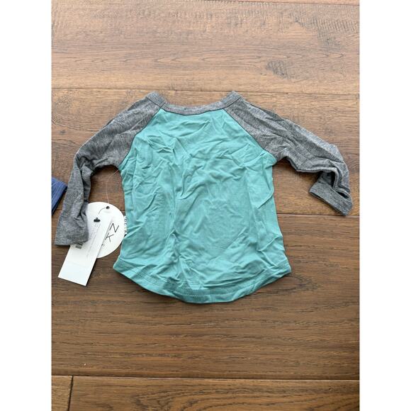 Moon + Beck Bamboo Sustainable Bundle The Newborn Gown Blue Tee NWT - Picture 8 of 9